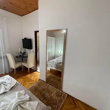 Apartman Bedroom Poolside Oasis Retreat 1 Korčula